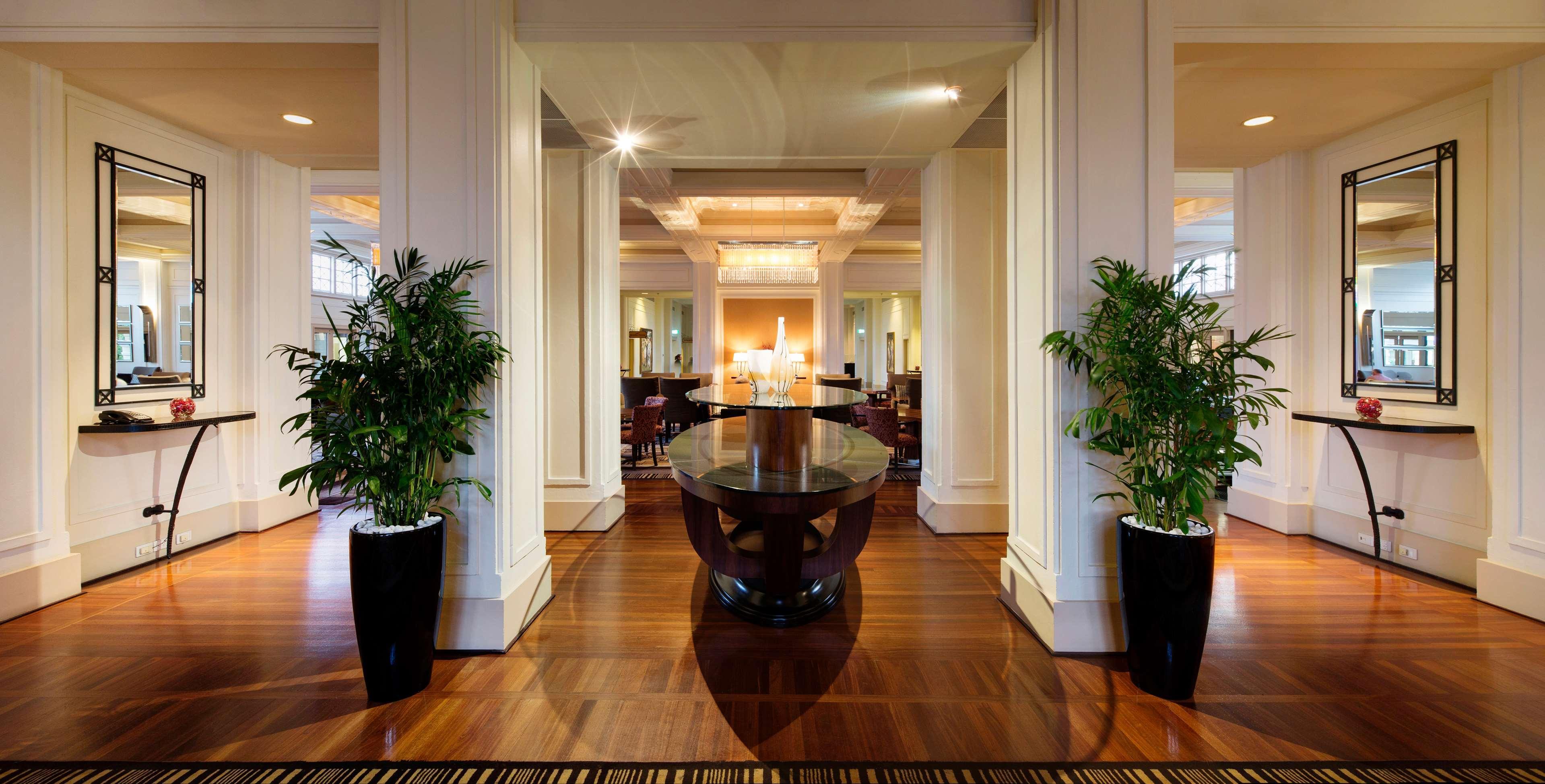 Hyatt Hotel Canberra - A Park Hyatt Hotel Zewnętrze zdjęcie Interior of the hotel