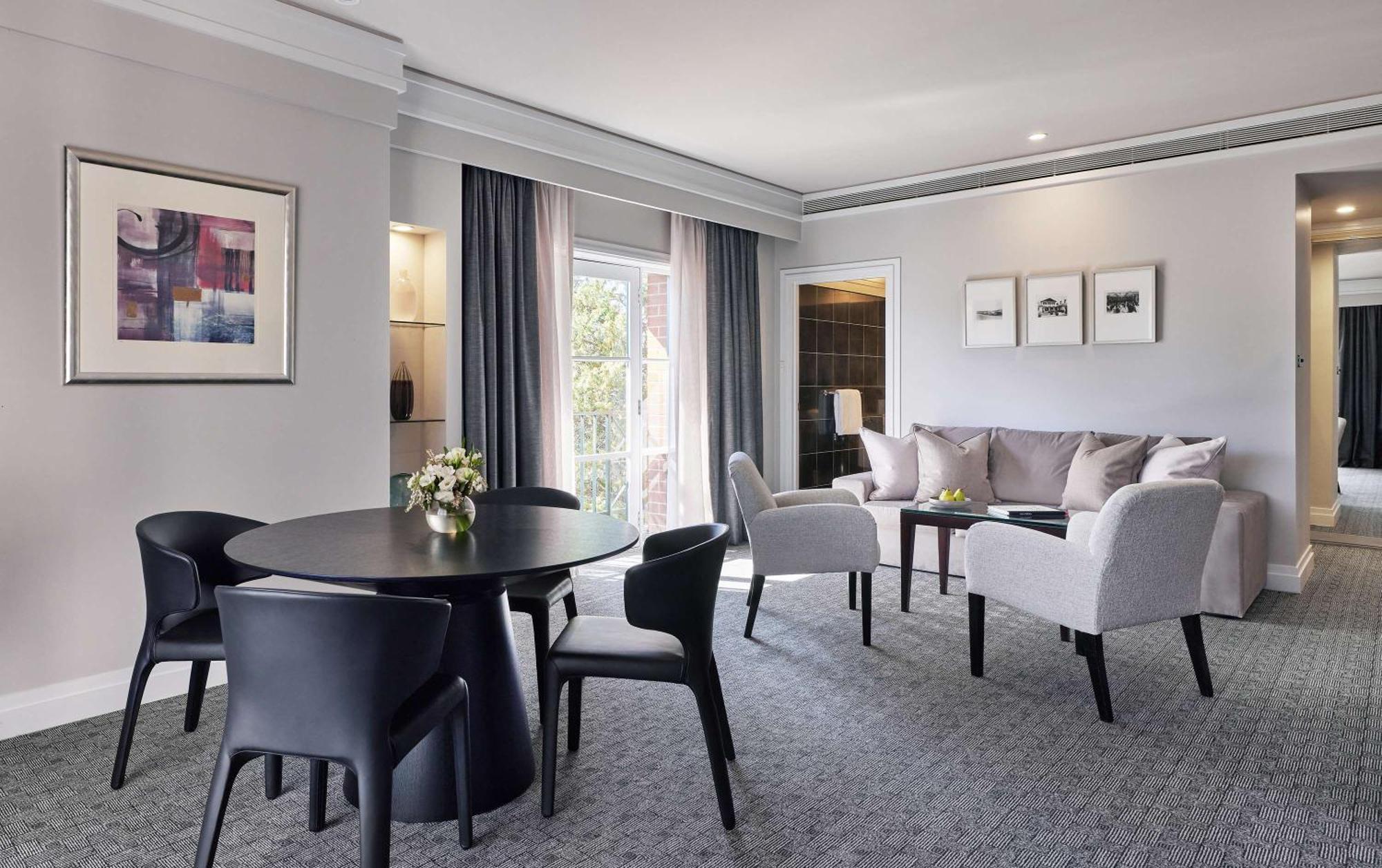 Hyatt Hotel Canberra - A Park Hyatt Hotel Zewnętrze zdjęcie Suite at the hotel