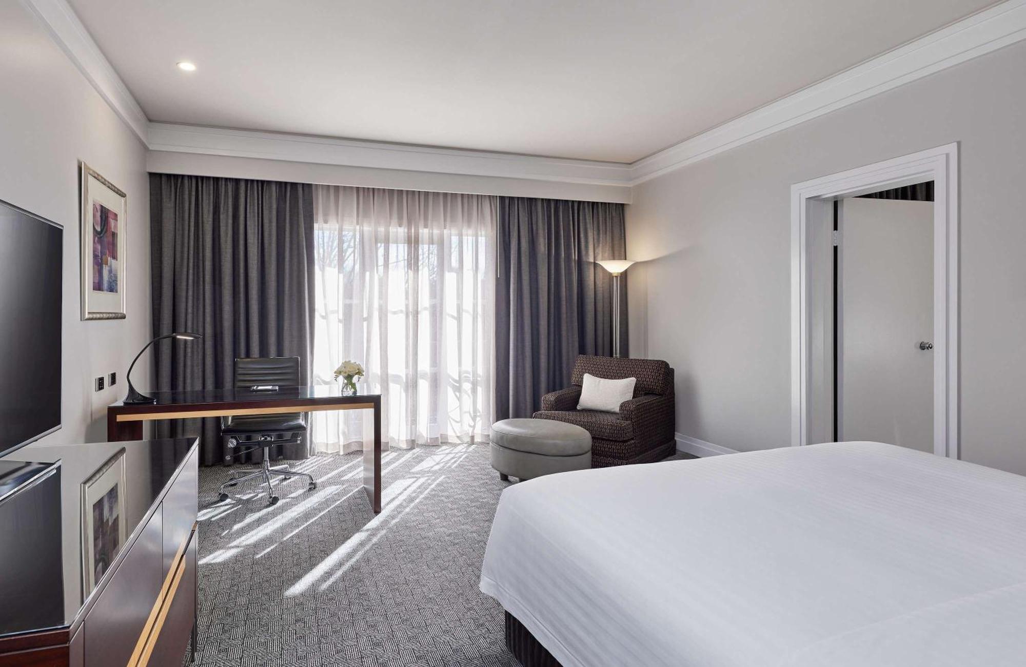 Hyatt Hotel Canberra - A Park Hyatt Hotel Zewnętrze zdjęcie