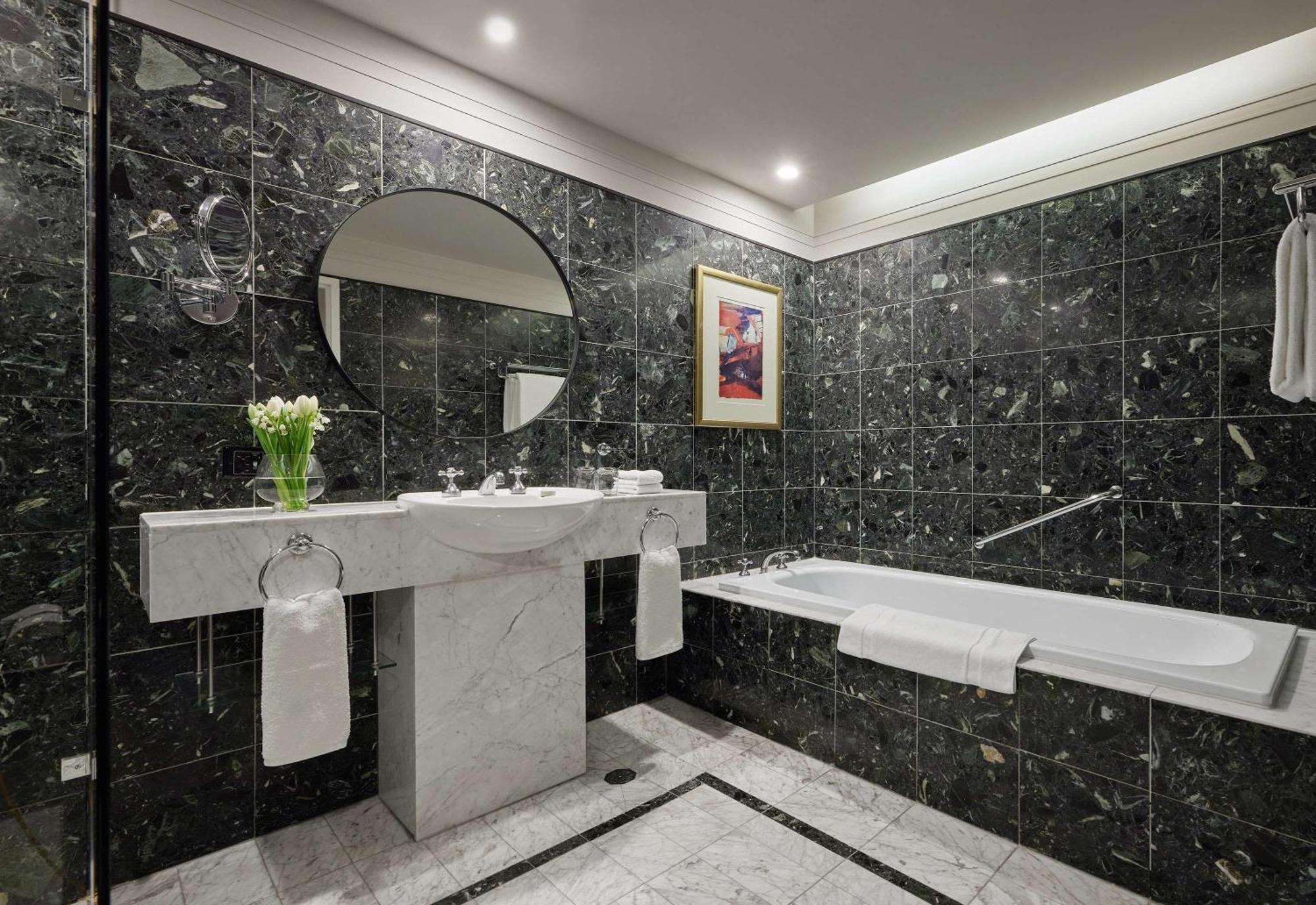 Hyatt Hotel Canberra - A Park Hyatt Hotel Zewnętrze zdjęcie